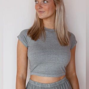 NWT Boutique Organic Span Crop Tee